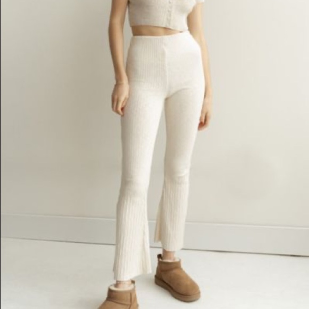 UO Rosie High-waisted Flare Pant